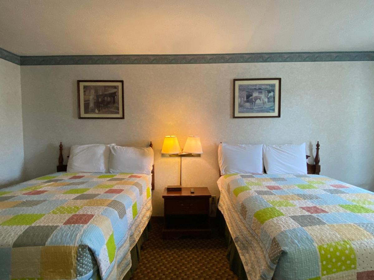 Americas Inn Bardstown Esterno foto