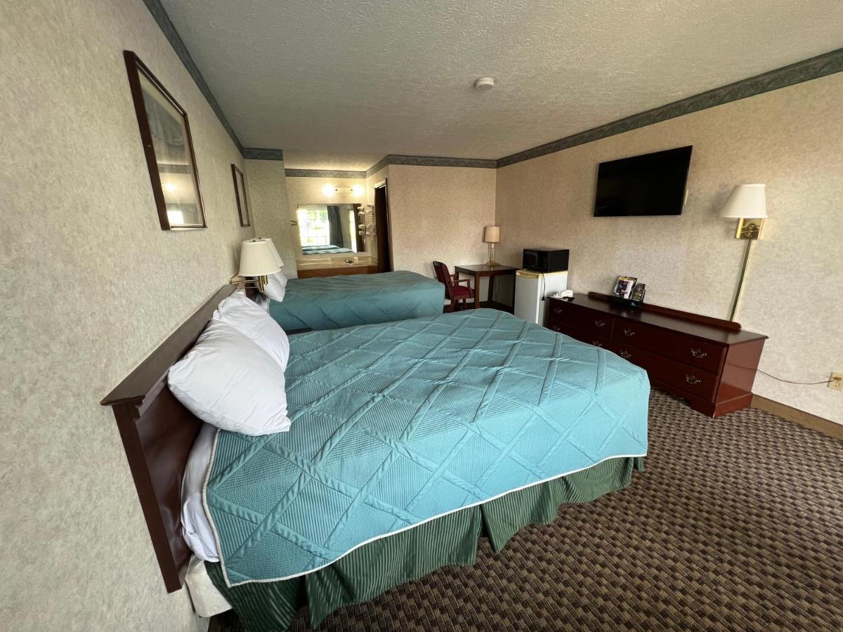 Americas Inn Bardstown Esterno foto