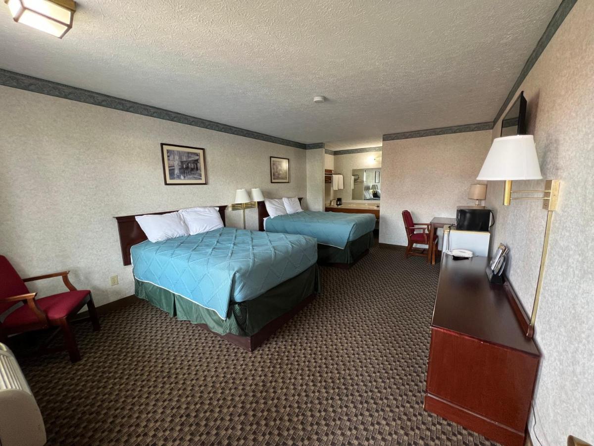 Americas Inn Bardstown Esterno foto